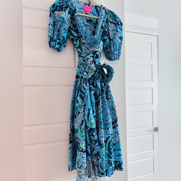 Lilly Pulitzer Dresses & Skirts - Lilly Pulitzer Blue Multi-Print Midi Dress
